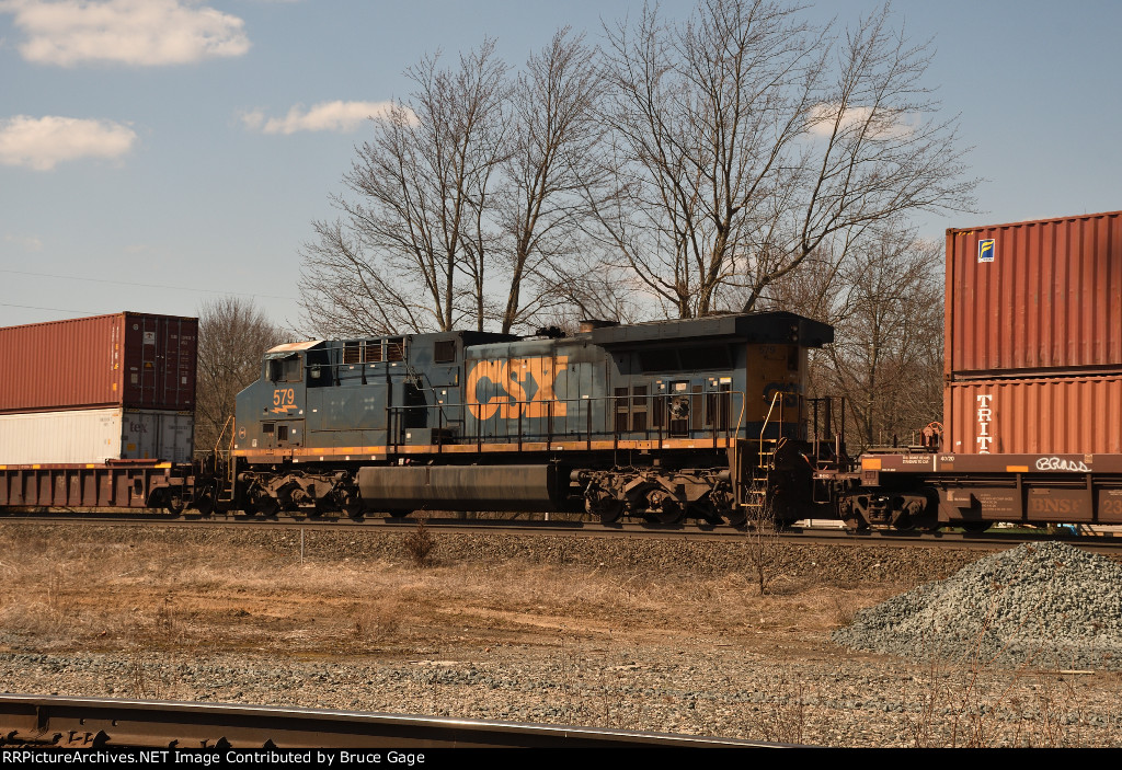 CSX 579